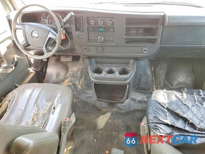 Zdjęcie 8 z 14 samochodu: 2011 CHEVROLET EXPRESS G2500 VIN:1GCWGFCA5B1187018 - miniatura