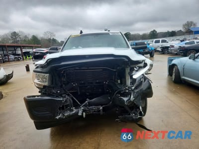 Piąte zdjęcie samochodu w środku: 2022 RAM 2500 TRADESMAN VIN:3C6UR4HJ7NG398331 - miniatura