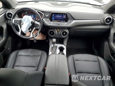 Zdjęcie 8 z 14 samochodu: 2022 CHEV BLAZER 3LT VIN:3GNKBJRS1NS144886 - miniatura