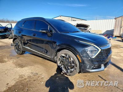 Czwarte zdjęcie samochodu z boku: 2023 KIA SPORTAGE SX PRESTIGE VIN:5XYK53AF7PG083655 - miniatura