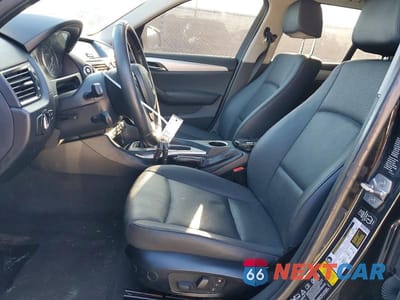 Zdjęcie 7 z 12 samochodu: 2015 BMW X1 XDRIVE28I VIN:WBAVL1C59FVY34397 - miniatura