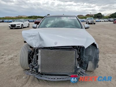 Piąte zdjęcie samochodu w środku: 2017 MERCEDES-BENZ C 300 VIN:55SWF4JB9HU194717 - miniatura