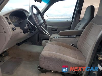 Zdjęcie 7 z 12 samochodu: 1997 FORD EXPLORER VIN:1FMDU34X1VZA53898 - miniatura