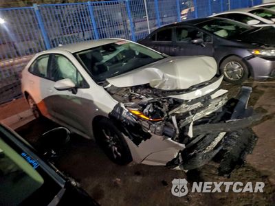 Czwarte zdjęcie samochodu z boku: 2021 TOYOTA COROLLA LE VIN:JTDEPMAE7MJ173677 - miniatura