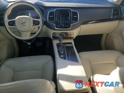 Zdjęcie 8 z 13 samochodu: 2019 VOLVO XC90 T6 MOMENTUM VIN:YV4A22PK3K1419083 - miniatura