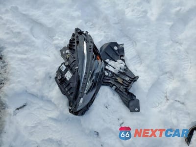 Zdjęcie 12 z 12 samochodu: 2025 MERCEDES-BENZ C 300 4MATIC VIN:W1KAF4HB6SR280222 - miniatura