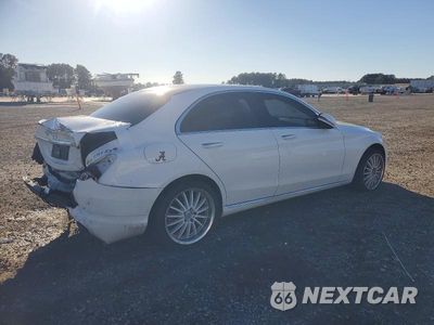 Trzecie zdjęcie samochodu z tyłu: 2017 MERCEDES-BENZ C 300 4MATIC VIN:55SWF4KB2HU203000 - miniatura