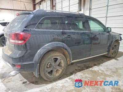 Trzecie zdjęcie samochodu z tyłu: 2020 DODGE JOURNEY CROSSROAD VIN:3C4PDCGB2LT279941 - miniatura