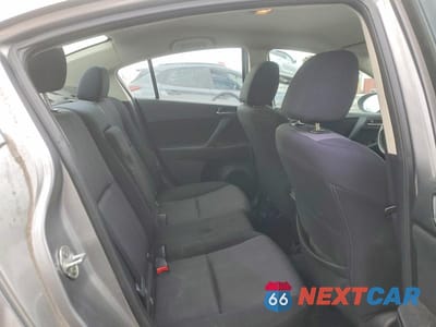 Zdjęcie 10 z 11 samochodu: 2010 MAZDA 3 I VIN:JM1BL1SG3A1140541 - miniatura