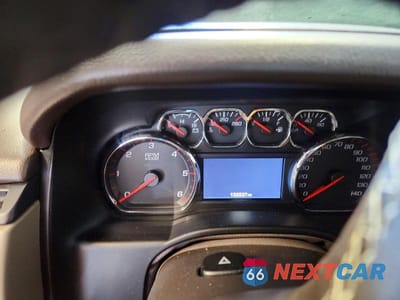 Zdjęcie 9 z 13 samochodu: 2016 GMC YUKON SLT VIN:1GKS2BKC5GR308815 - miniatura