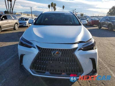 Piąte zdjęcie samochodu w środku: 2025 LEXUS NX 350 PREMIUM VIN:2T2GGCEZXSC093293 - miniatura