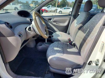 Zdjęcie 7 z 12 samochodu: 2000 TOYOTA ECHO VIN:JTDBT1239Y0045026 - miniatura