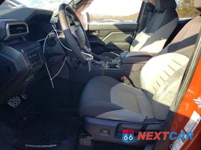 Zdjęcie 7 z 11 samochodu: 2025 TOYOTA TACOMA DOUBLE CAB VIN:3TMLB5JN7SM130100 - miniatura