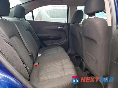 Zdjęcie 10 z 12 samochodu: 2014 CHEVROLET SONIC LT VIN:1G1JC5SH2E4224231 - miniatura