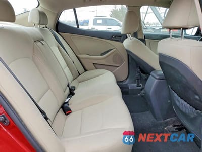 Zdjęcie 10 z 12 samochodu: 2012 KIA OPTIMA LX VIN:5XXGM4A75CG076483 - miniatura