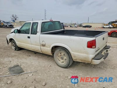Drugie zdjęcie samochodu z przodu: 2000 GMC SONOMA VIN:1GTCS1951Y8224225 - miniatura