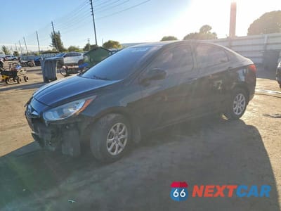 2013 HYUNDAI ACCENT GLS KMHCT4AE8DU338195 - główne zdjęcie licytacji z USA - miniatura