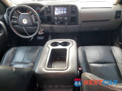 Zdjęcie 8 z 11 samochodu: 2010 CHEVROLET SILVERADO K1500 LS VIN:3GCRKREA5AG218164 - miniatura