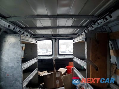 Zdjęcie 10 z 13 samochodu: 2018 GMC SAVANA G2500 UTILITY / SERVICE VAN VIN:1GTW7AFG7J1911924 - miniatura