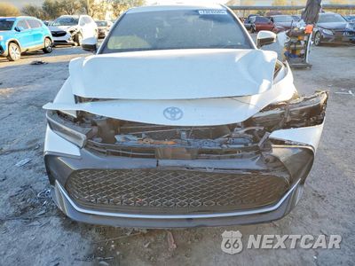 Piąte zdjęcie samochodu w środku: 2023 TOYOTA CROWN XLE VIN:JTDAAAAF2P3000908 - miniatura