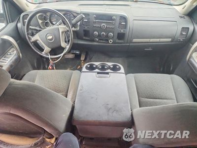 Zdjęcie 8 z 13 samochodu: 2008 CHEVROLET SILVERADO C1500 VIN:1GCEC19C88Z157945 - miniatura