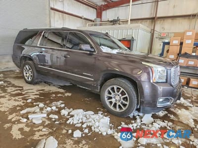 Czwarte zdjęcie samochodu z boku: 2015 GMC YUKON XL DENALI VIN:1GKS1JKJ2FR287447 - miniatura