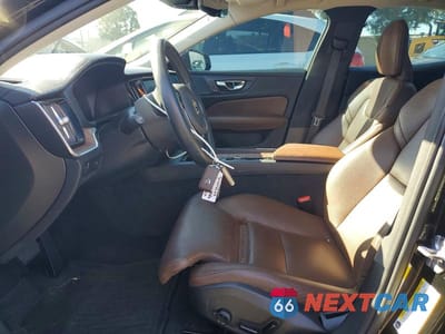 Zdjęcie 7 z 11 samochodu: 2019 VOLVO S60 T6 INSCRIPTION VIN:7JRA22TLXKG010420 - miniatura