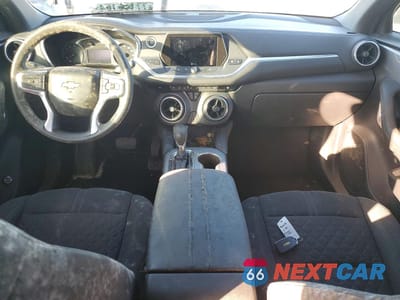 Zdjęcie 8 z 12 samochodu: 2021 CHEVROLET BLAZER 2LT VIN:3GNKBCRS1MS529486 - miniatura