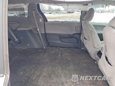 Zdjęcie 11 z 12 samochodu: 2017 TOYOTA SIENNA LE VIN:5TDKZ3DC2HS852105 - miniatura