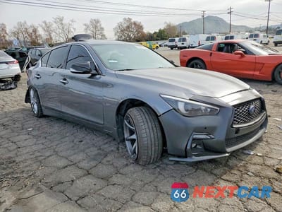 Czwarte zdjęcie samochodu z boku: 2019 INFINITI Q50 LUXE VIN:JN1EV7AP1KM518015 - miniatura