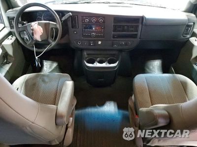 Zdjęcie 8 z 13 samochodu: 2017 CHEVROLET EXPRESS G3500 VIN:1GCZGHFG6H1130070 - miniatura