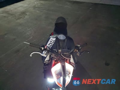 Piąte zdjęcie samochodu w środku: 2017 KTM 1290 SUPER DUKE R VIN:VBKV39406HM960924 - miniatura
