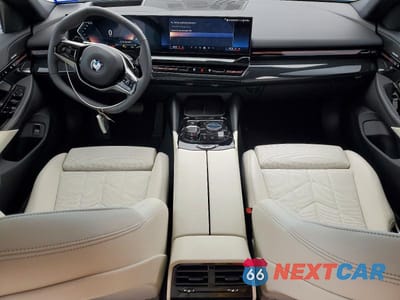 Zdjęcie 8 z 12 samochodu: 2026 BMW 530 I VIN:WBA43FJ02TCV98957 - miniatura