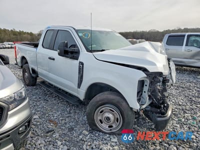 Czwarte zdjęcie samochodu z boku: 2024 FORD F250 SUPER DUTY VIN:1FT7X2BAXRED38209 - miniatura