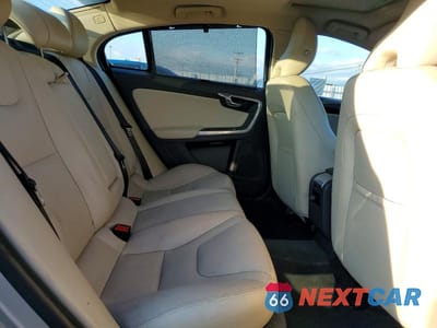 Zdjęcie 10 z 12 samochodu: 2018 VOLVO S60 PREMIER VIN:LYV402HK6JB173772 - miniatura