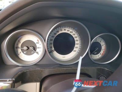 Zdjęcie 9 z 11 samochodu: 2014 MERCEDES-BENZ E 350 VIN:WDDHF5KB7EA875239 - miniatura