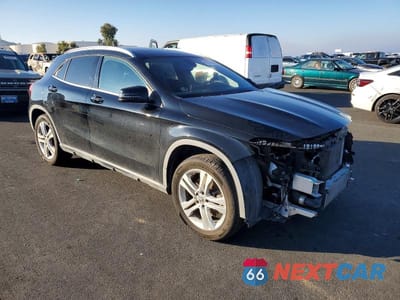 Czwarte zdjęcie samochodu z boku: 2020 MERCEDES-BENZ GLA 250 4MATIC VIN:WDCTG4GB8LU021712 - miniatura