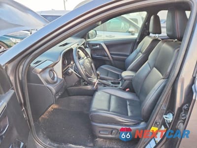 Zdjęcie 7 z 12 samochodu: 2017 TOYOTA RAV4 SE VIN:JTMJFREV0HJ704460 - miniatura