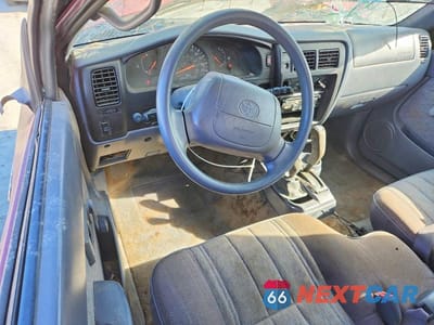Zdjęcie 8 z 12 samochodu: 1998 TOYOTA TACOMA XTRACAB VIN:4TAWM72N0WZ172321 - miniatura