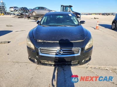 Piąte zdjęcie samochodu w środku: 2011 NISSAN MAXIMA S VIN:1N4AA5AP0BC841012 - miniatura