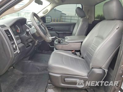 Zdjęcie 7 z 13 samochodu: 2016 RAM 1500 ST VIN:3C6JR6AG3GG382367 - miniatura