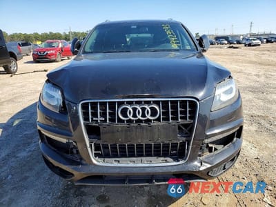 Piąte zdjęcie samochodu w środku: 2013 AUDI Q7 VIN:WA1MMCFE6DD015640 - miniatura