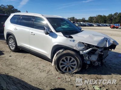 Czwarte zdjęcie samochodu z boku: 2024 TOYOTA GRAND HIGHLANDER XLE VIN:5TDACAB58RS020968 - miniatura