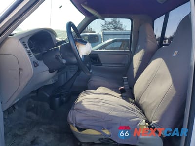 Zdjęcie 7 z 13 samochodu: 2000 MAZDA B2500 VIN:4F4YR12C9YTM29208 - miniatura