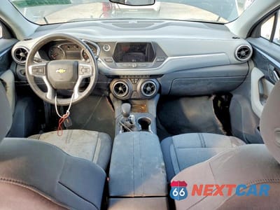Zdjęcie 8 z 13 samochodu: 2019 CHEVROLET BLAZER 1LT VIN:3GNKBBRA2KS685499 - miniatura