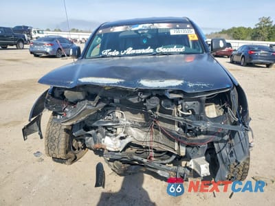 Piąte zdjęcie samochodu w środku: 2005 TOYOTA TACOMA ACCESS CAB VIN:5TEUX42N75Z108085 - miniatura