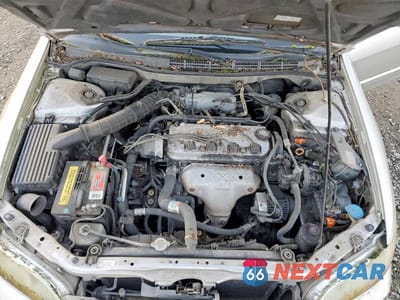 Zdjęcie 11 z 12 samochodu: 1998 HONDA ACCORD EX VIN:1HGCG5659WA128282 - miniatura