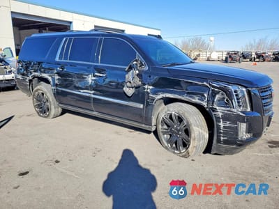 Czwarte zdjęcie samochodu z boku: 2016 CADILLAC ESCALADE ESV PLATINUM VIN:1GYS3KKJ9GR412256 - miniatura