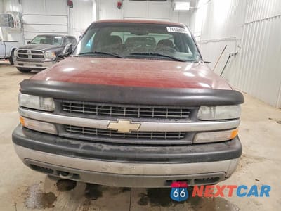 Piąte zdjęcie samochodu w środku: 1999 CHEVROLET SILVERADO K1500 VIN:2GCEK19T0X1258035 - miniatura