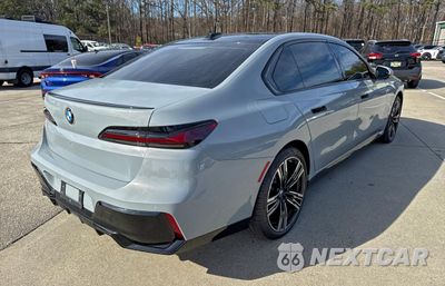 Czwarte zdjęcie samochodu z boku: 2023 BMW 740 I VIN:WBA23EH00PCM28450 - miniatura